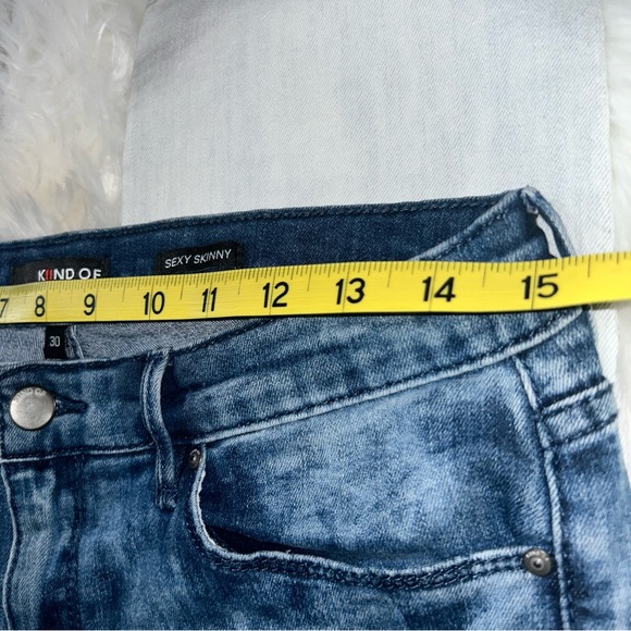 KIIND Of Two Tone Acid Washed Jeans Size 30 - Picture 4 of 9
